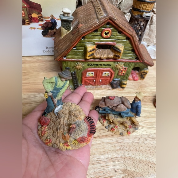 Harvest Bounty 5 Piece Porcelain Lighted House - The Squire’s Barn #25086 - Picture 2 of 8